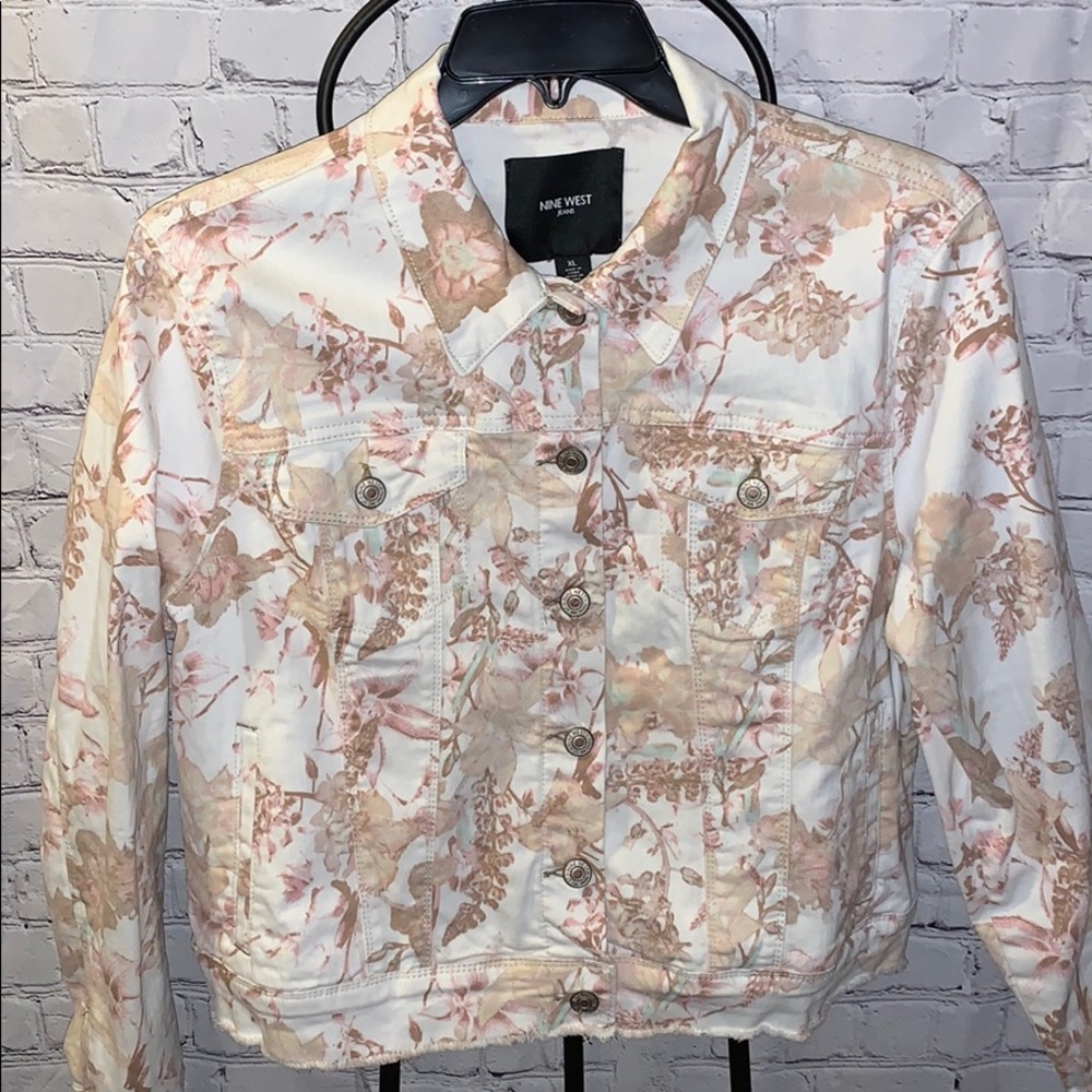 NWOT Nine West Floral Jean jacket - XL